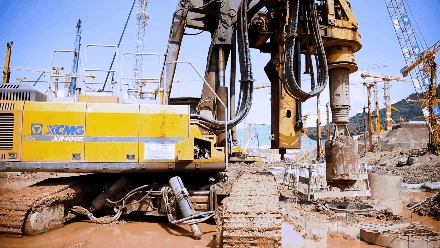 Más de 30 equipos de perforación rotatoria de XCMG entran en el proyecto del centro de tráfico de Chongqing